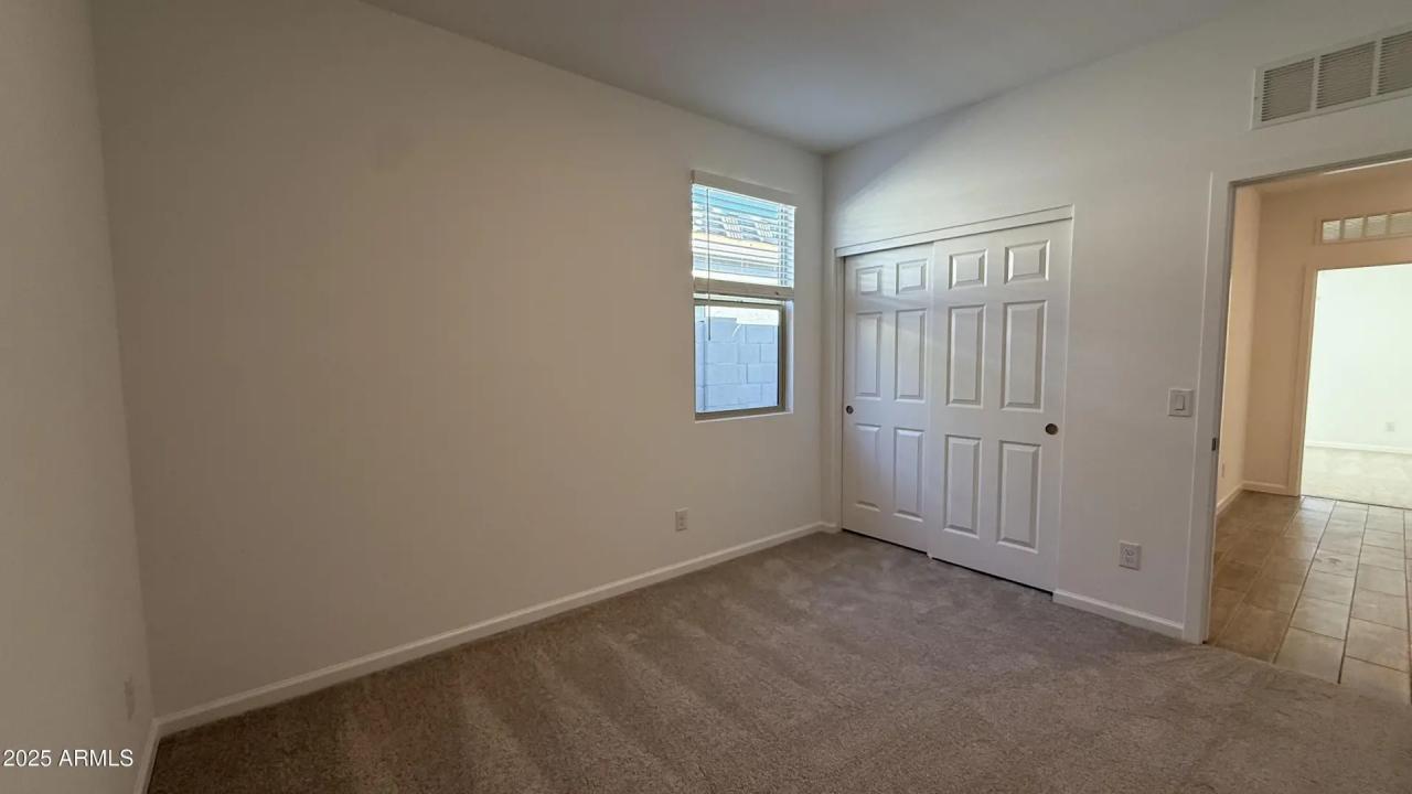 Real Estate Picture 9