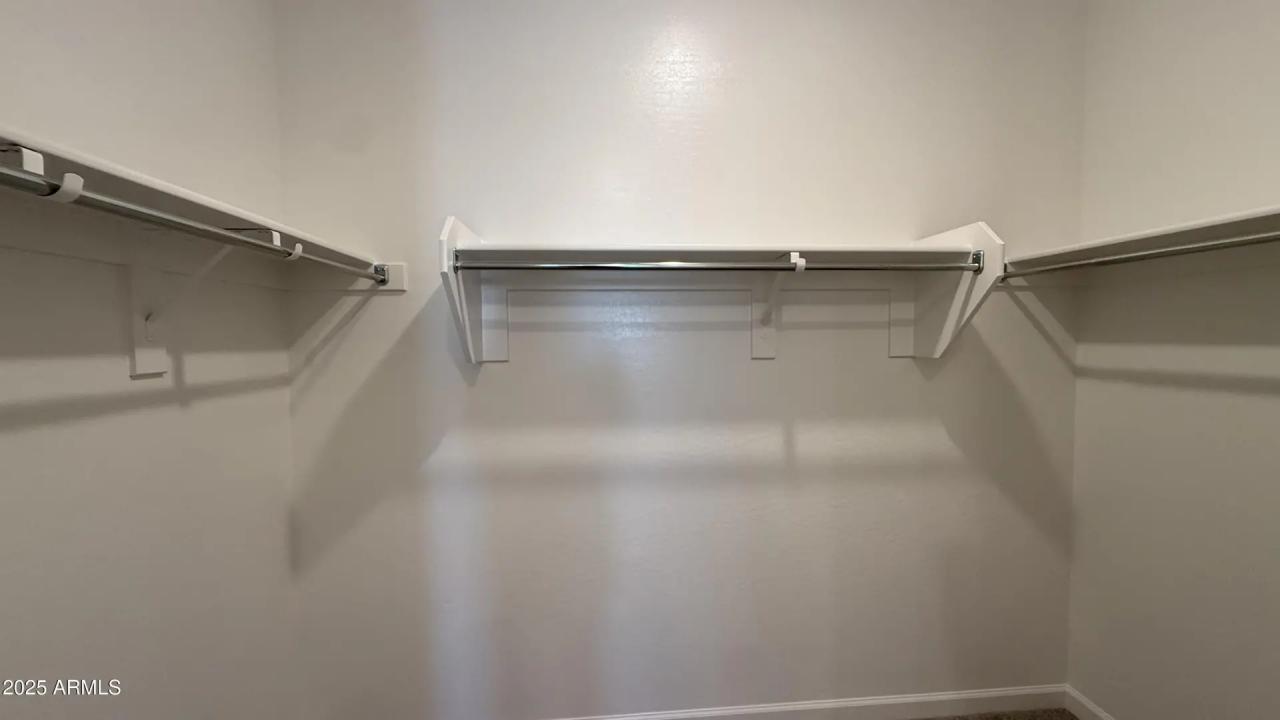 Real Estate Picture 23