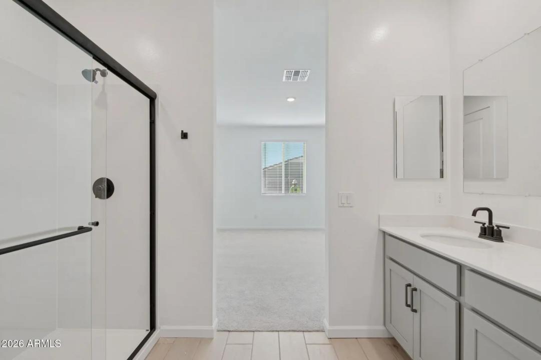 Real Estate Picture 26