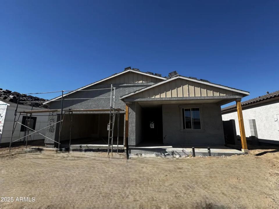 Real Estate Picture 2