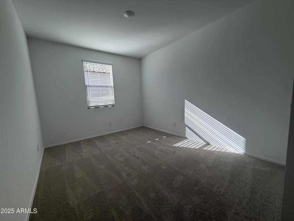 Real Estate Picture 9