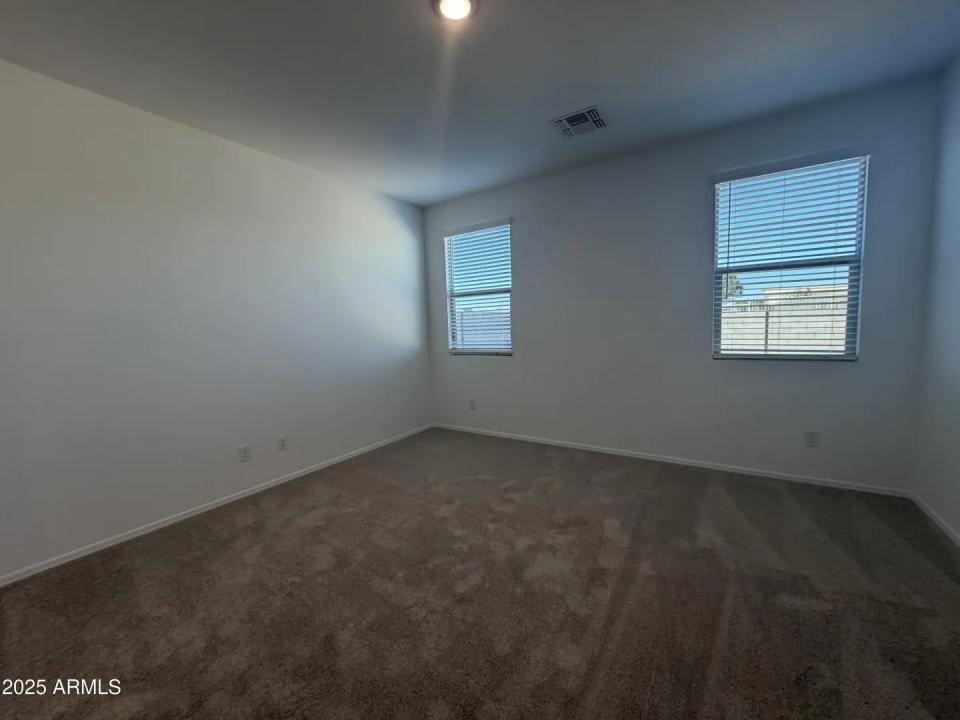 Real Estate Picture 19