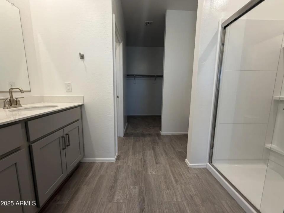 Real Estate Picture 22