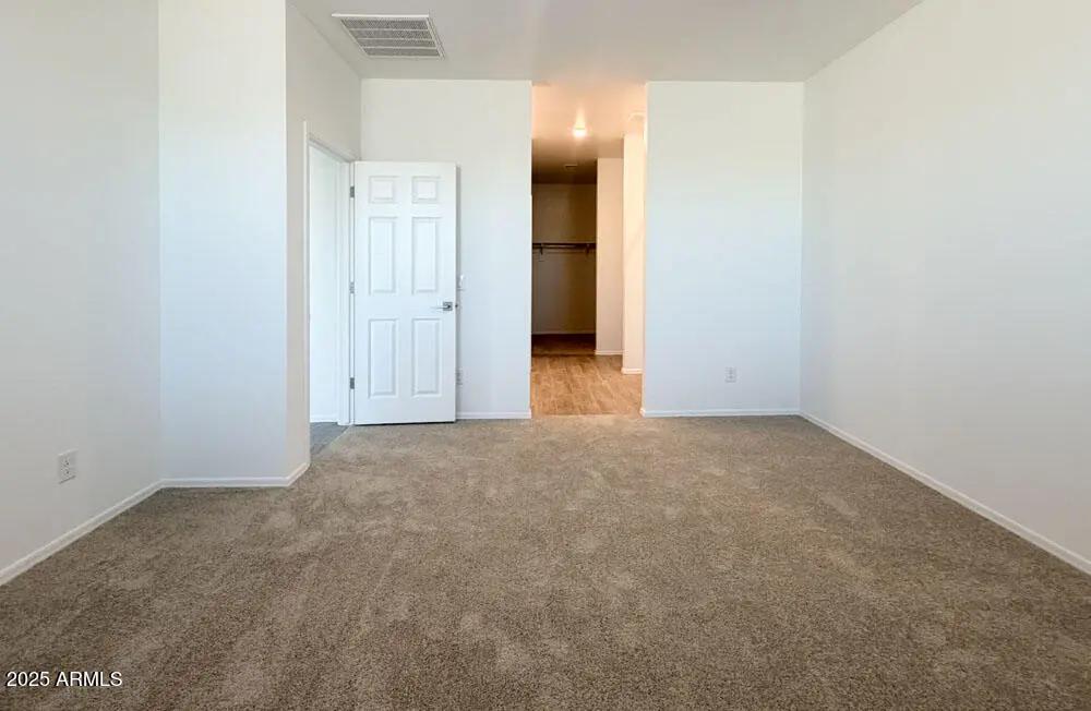 Real Estate Picture 17