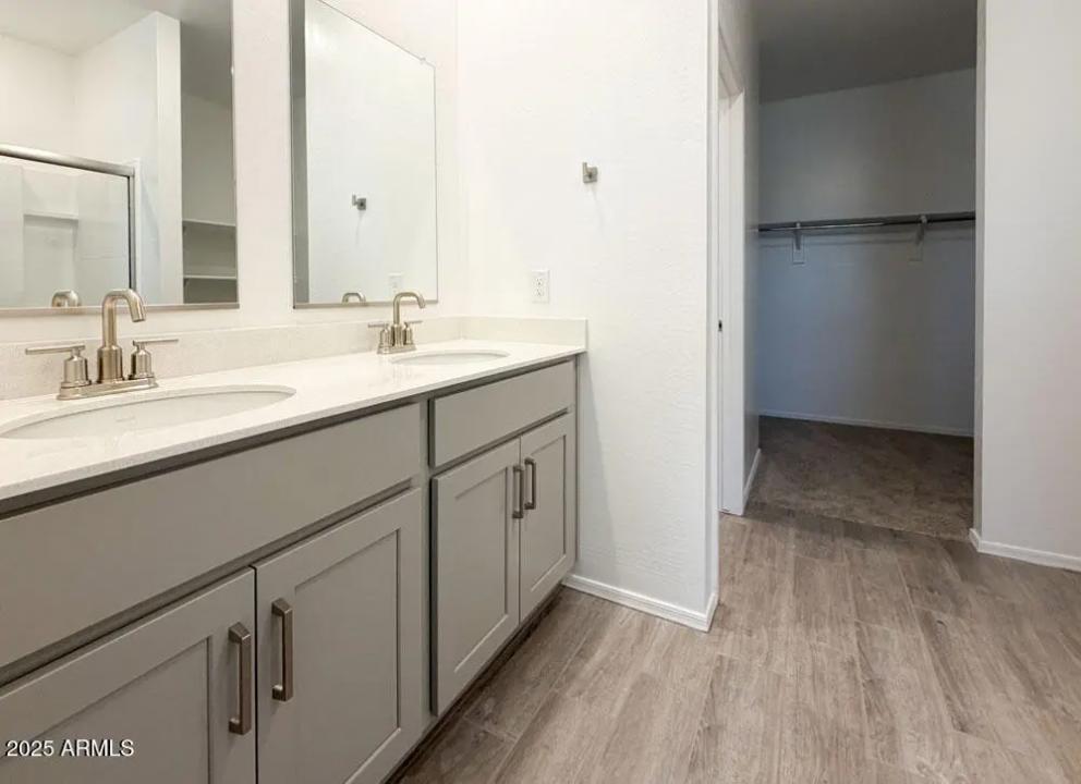 Real Estate Picture 20