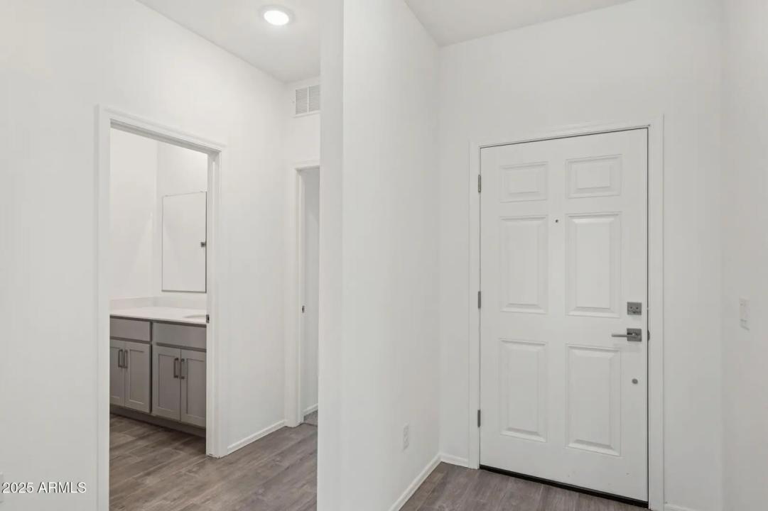 Real Estate Picture 15