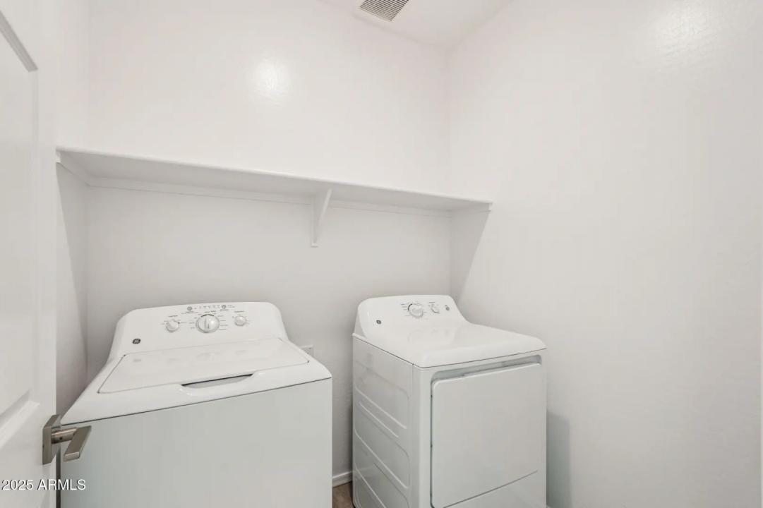 Real Estate Picture 21