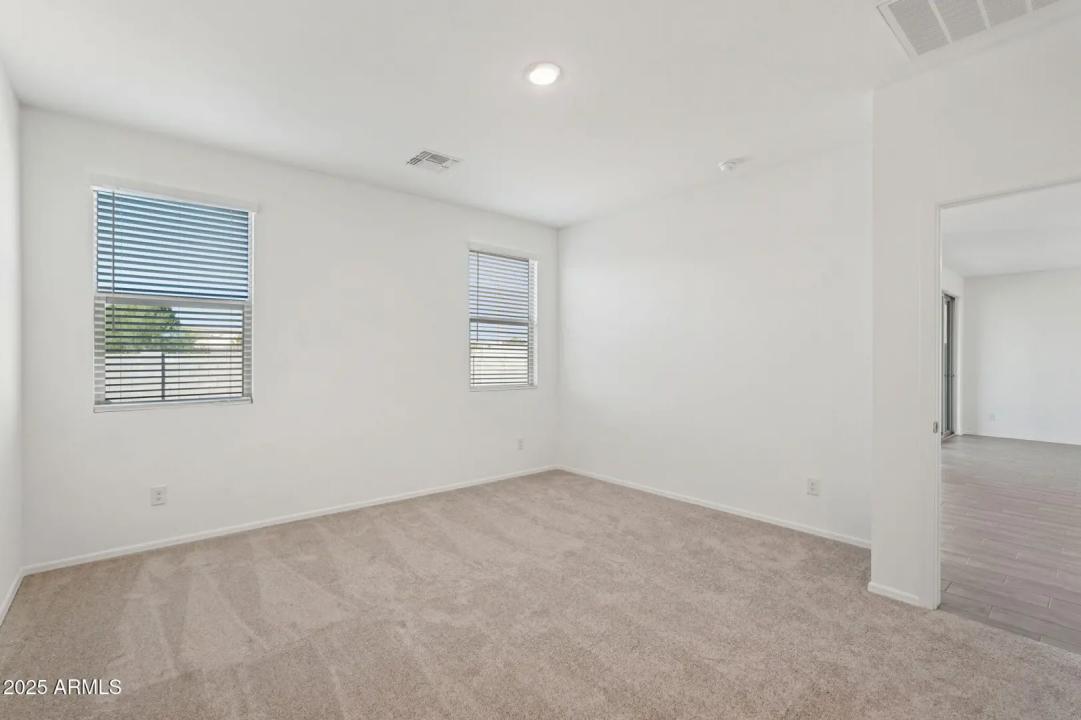 Real Estate Picture 27