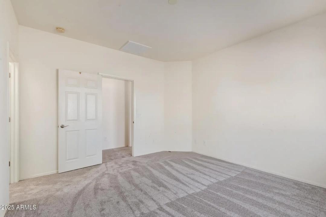 Real Estate Picture 15