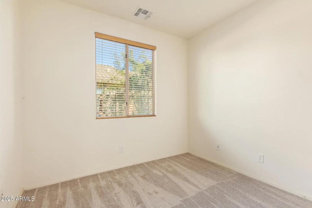 Real Estate Picture 19