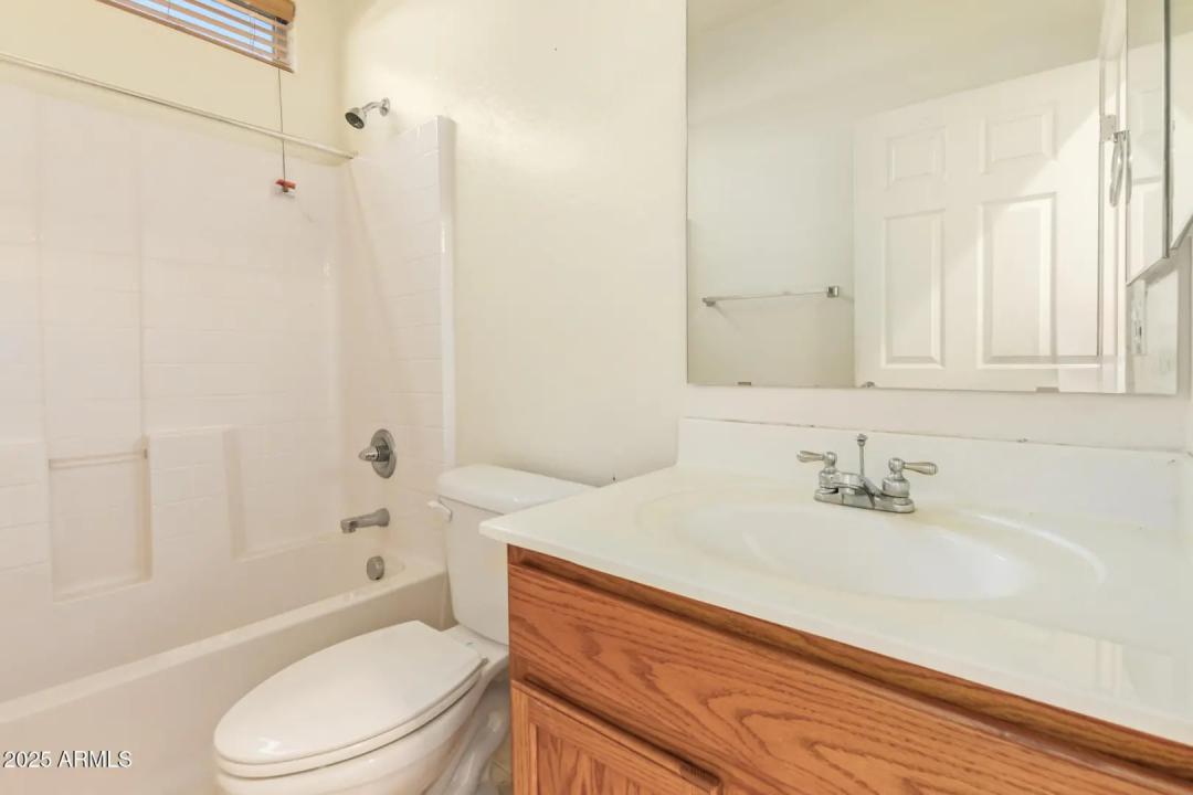 Real Estate Picture 21