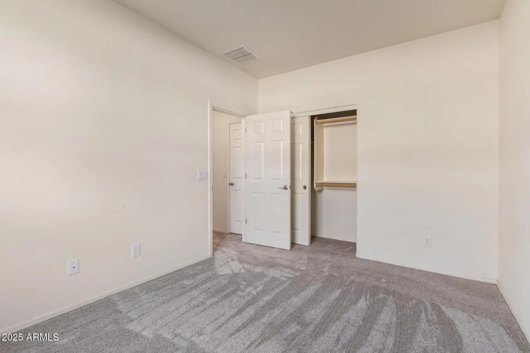 Real Estate Picture 23