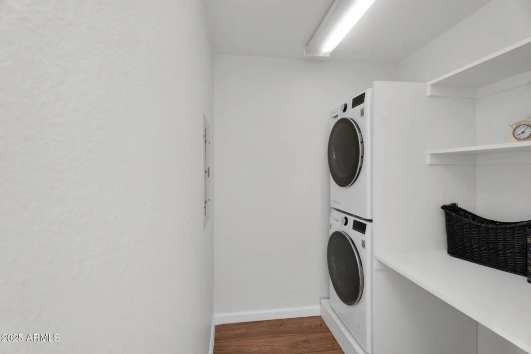 Real Estate Picture 23