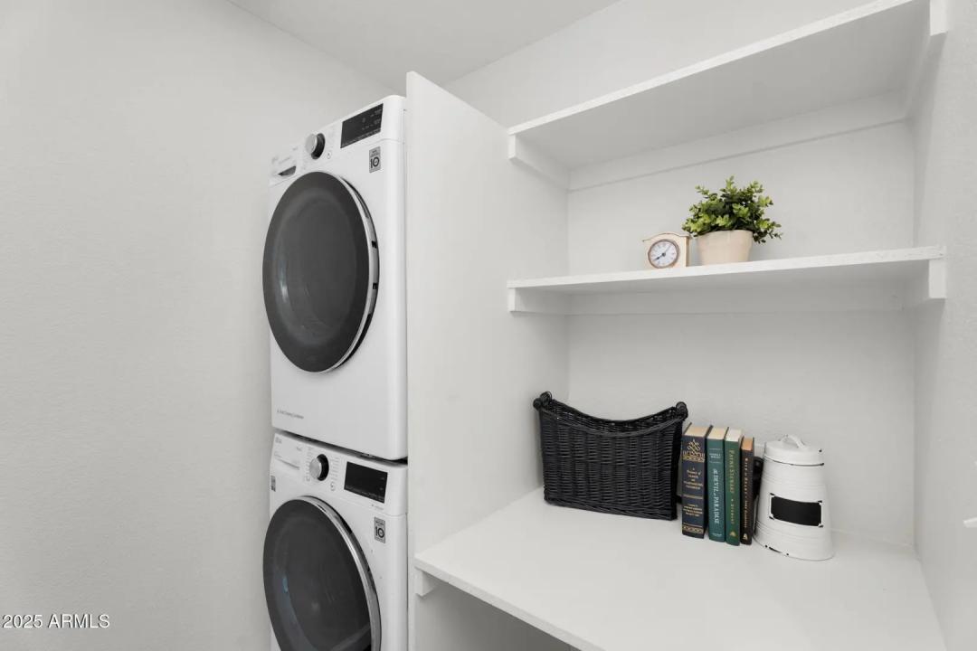 Real Estate Picture 24