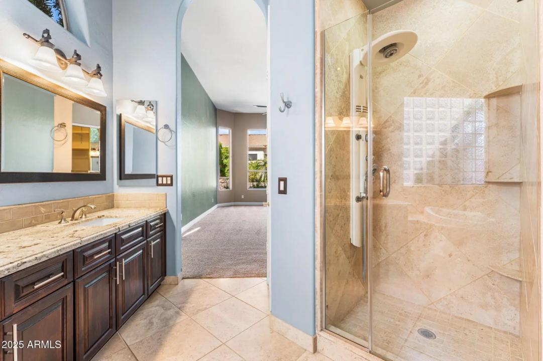 Real Estate Picture 23