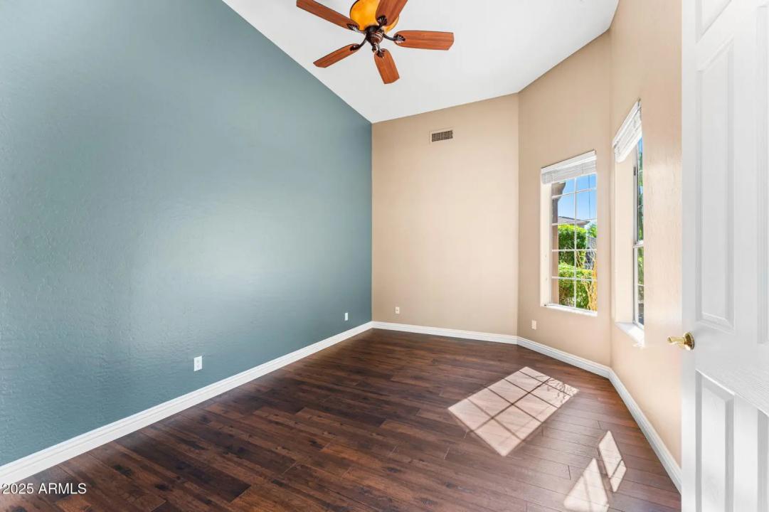 Real Estate Picture 29