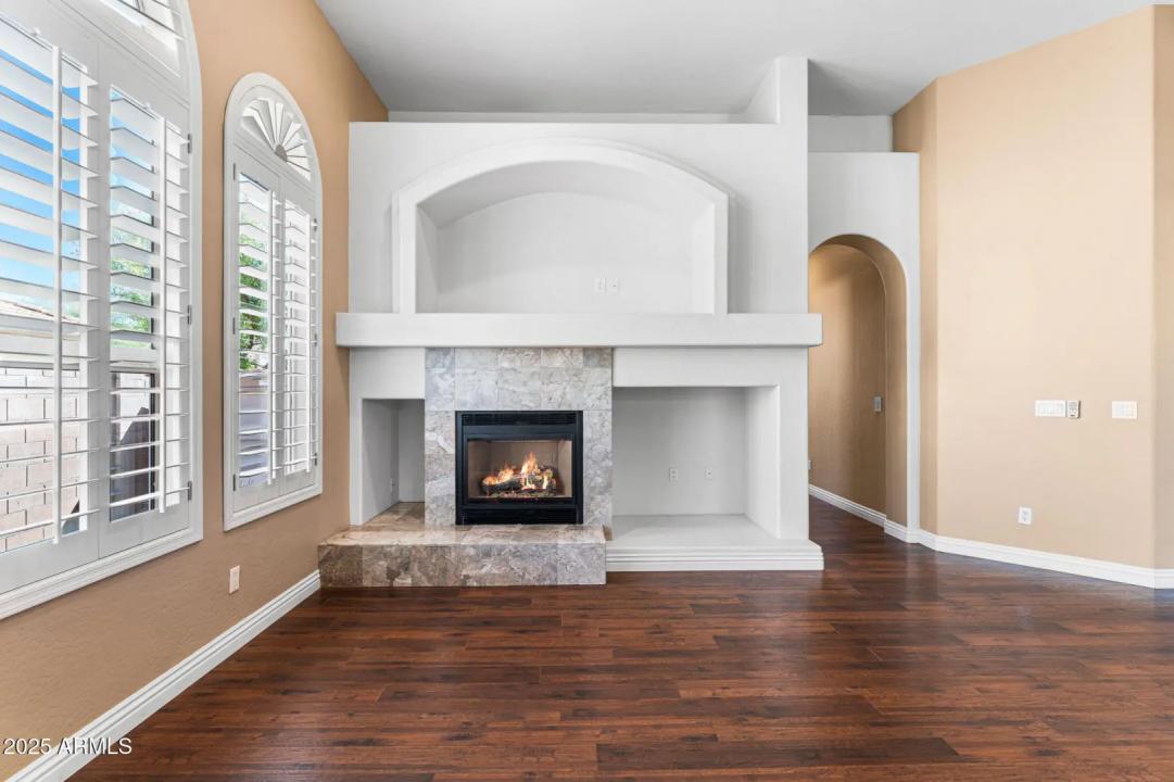 Real Estate Picture 17