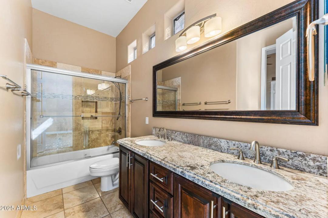 Real Estate Picture 34
