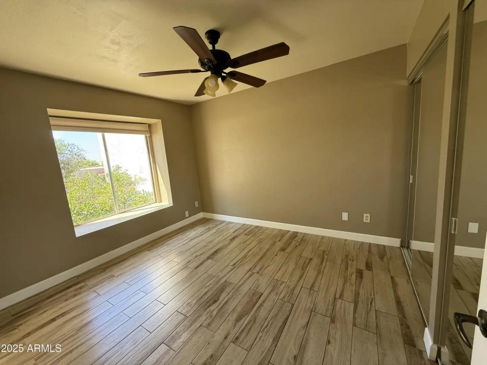 Real Estate Picture 10