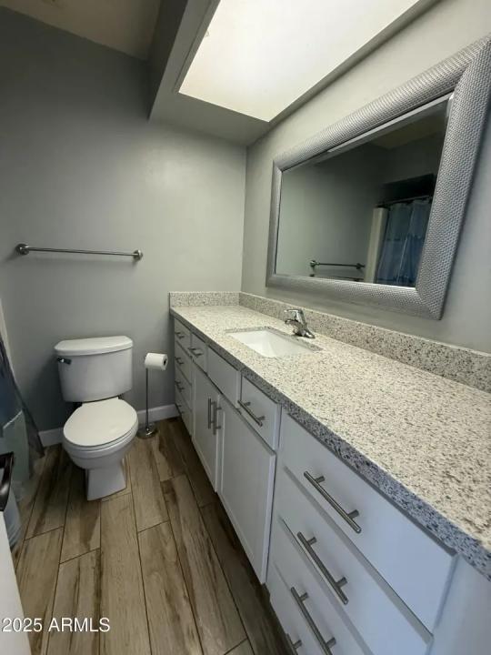 Real Estate Picture 8