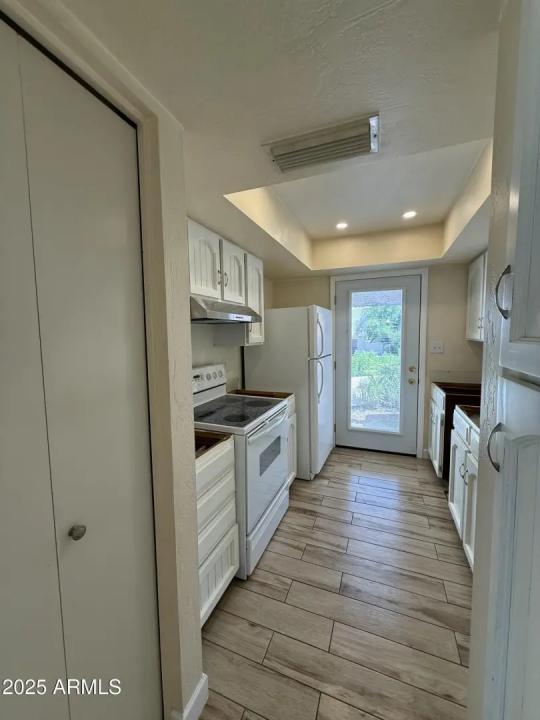 Real Estate Picture 5