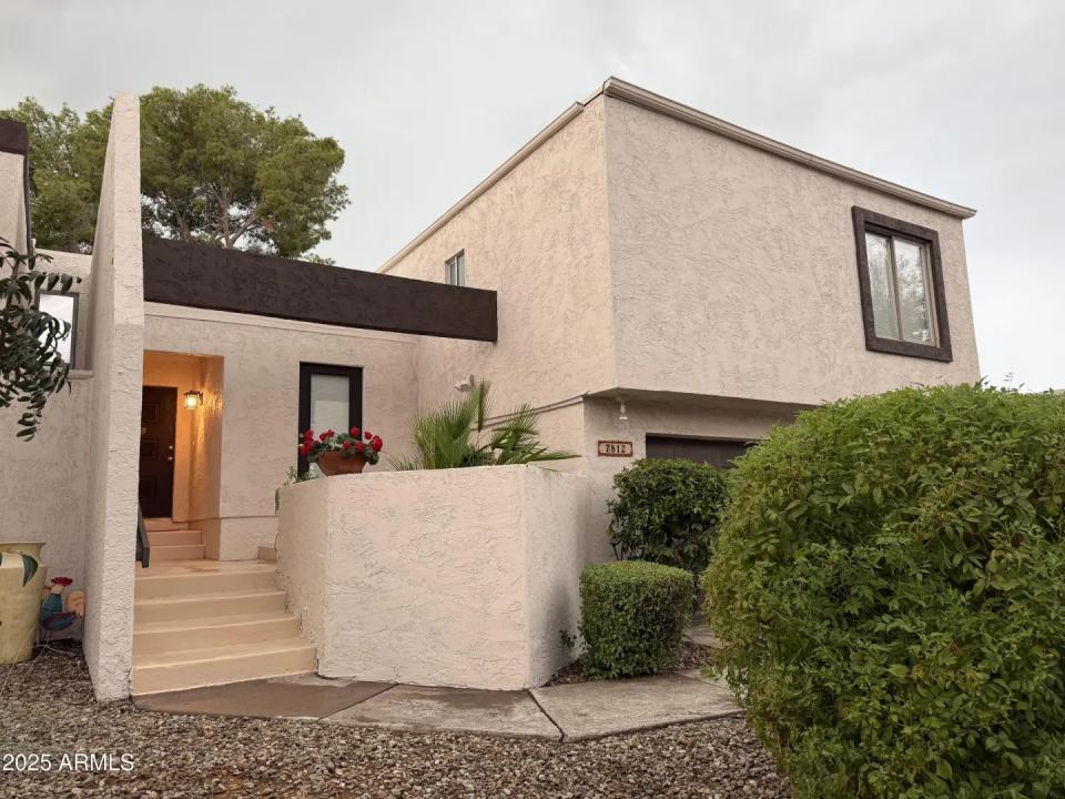 Real Estate Picture 2