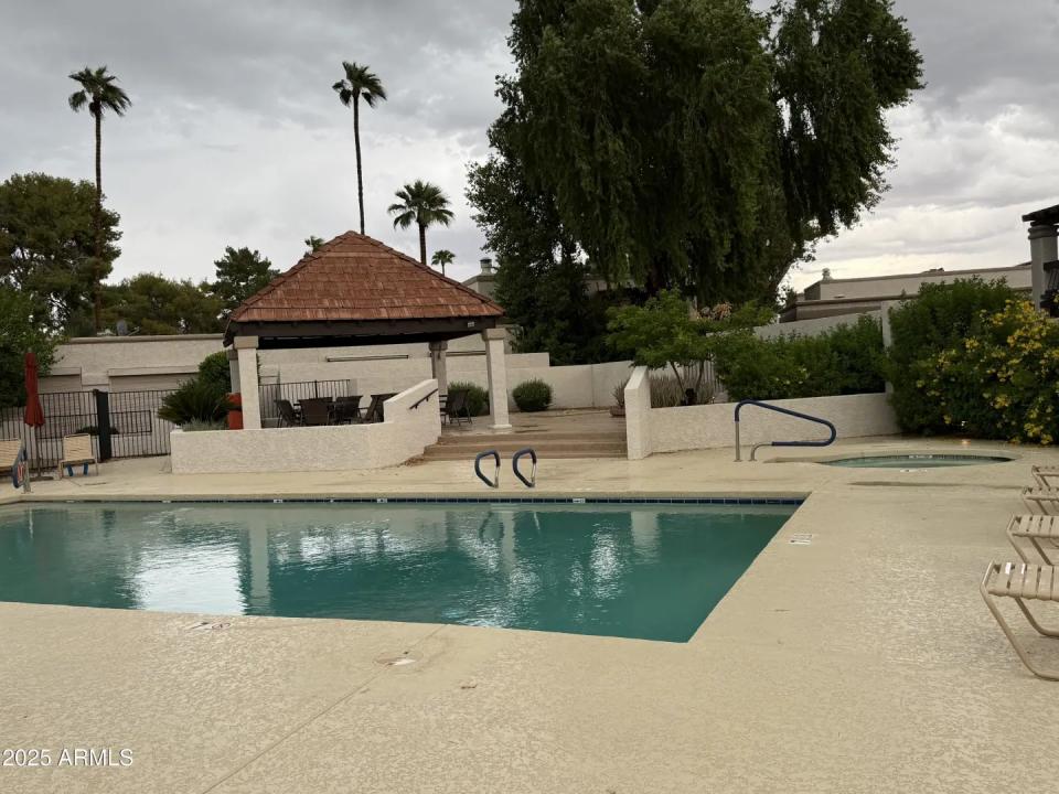 Real Estate Picture 22