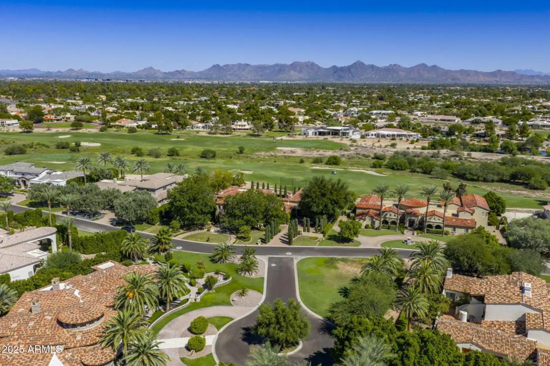 Real Estate Picture 5