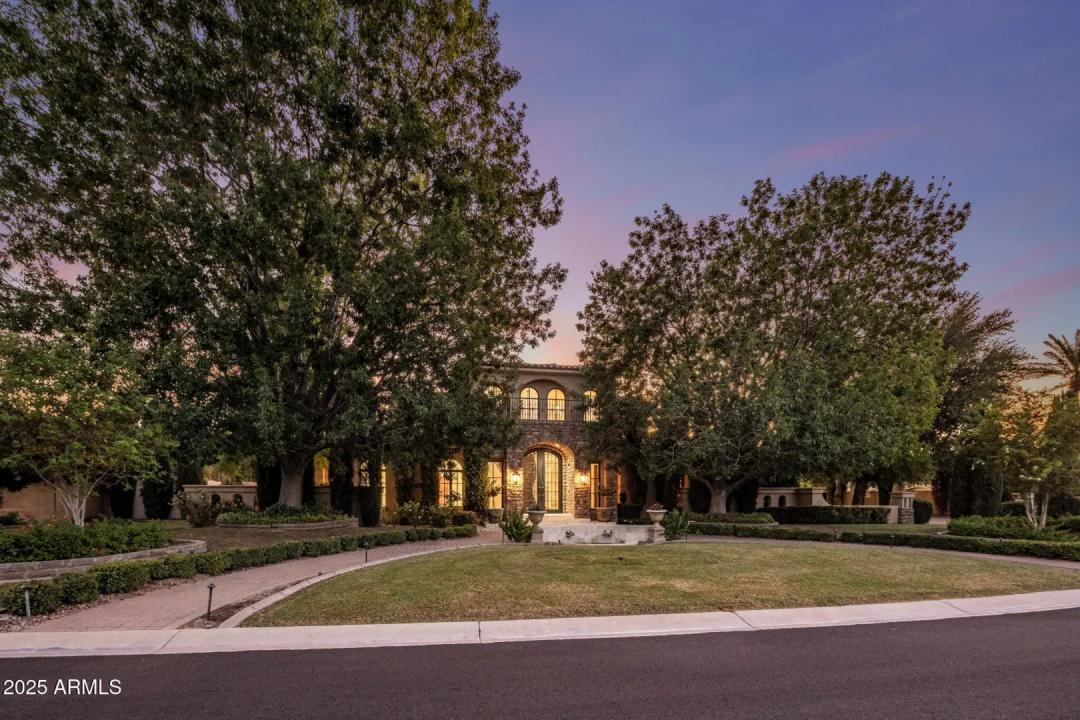 Real Estate Picture 7