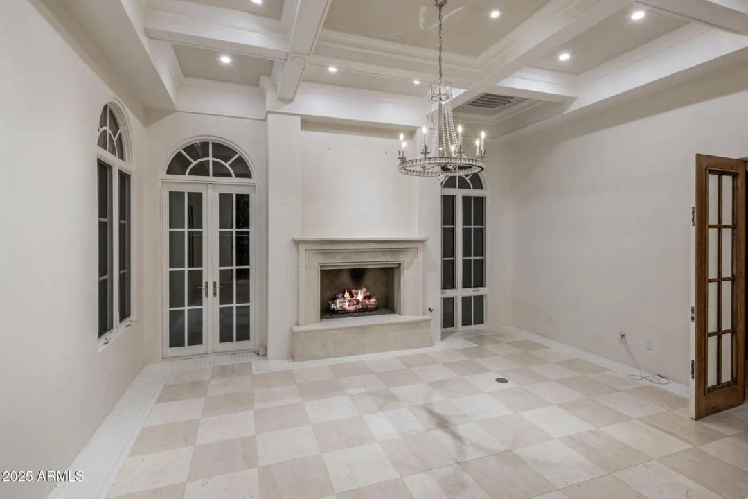 Real Estate Picture 10