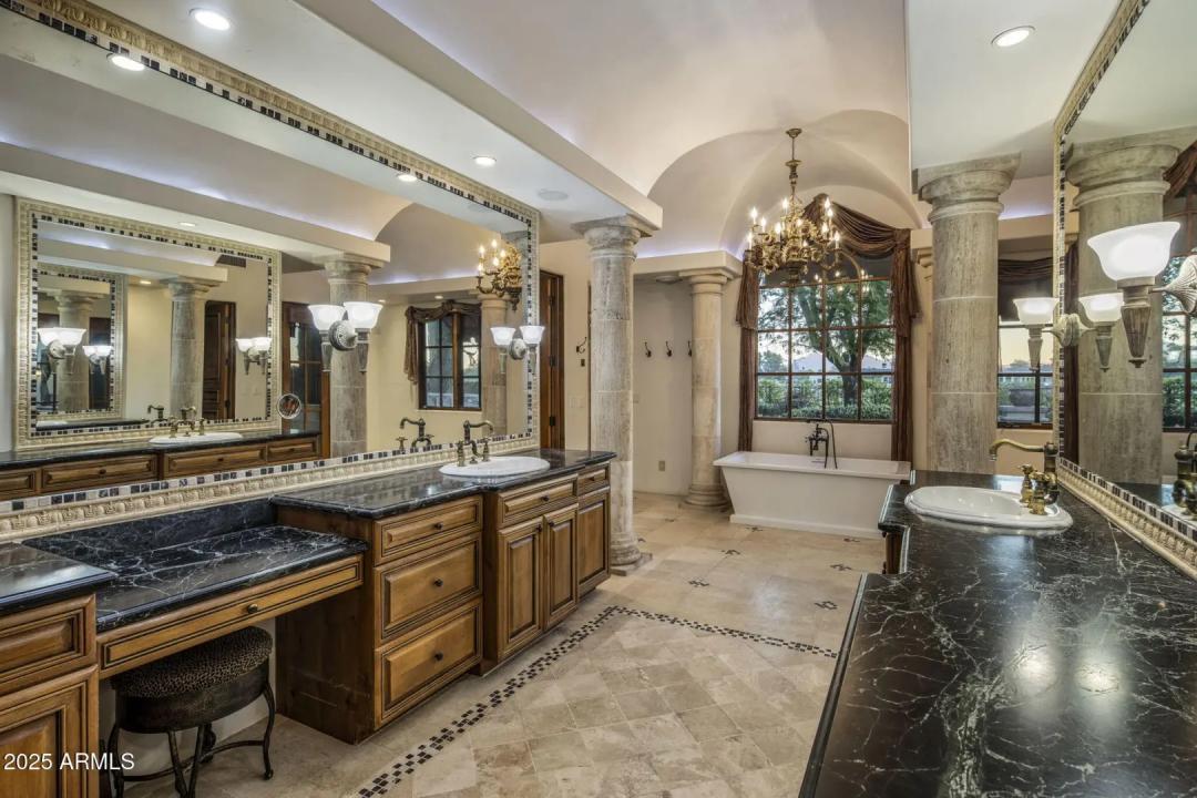 Real Estate Picture 26
