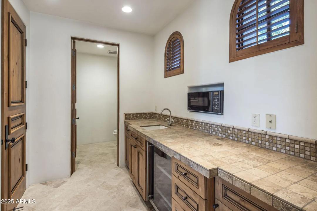 Real Estate Picture 45