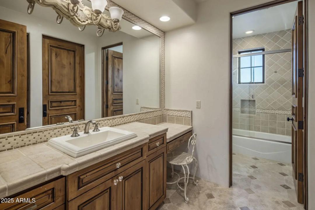 Real Estate Picture 48