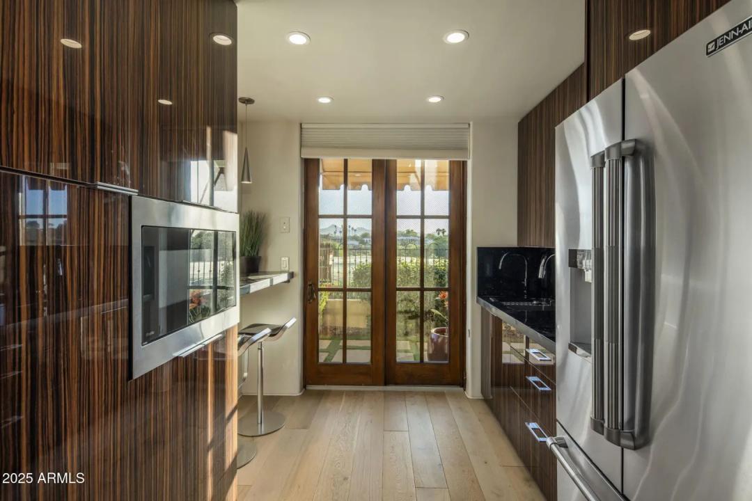 Real Estate Picture 53