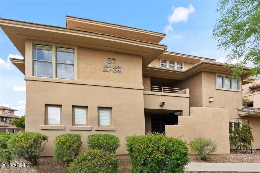 Real Estate Picture 1