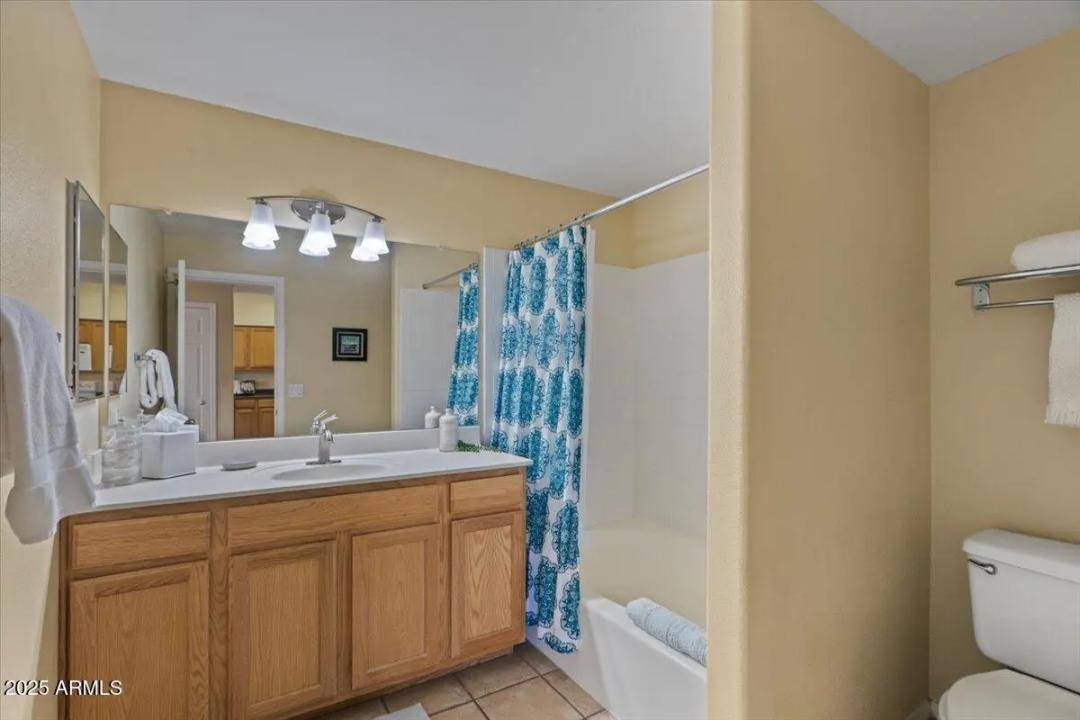 Real Estate Picture 17