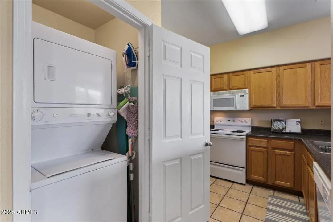 Real Estate Picture 18