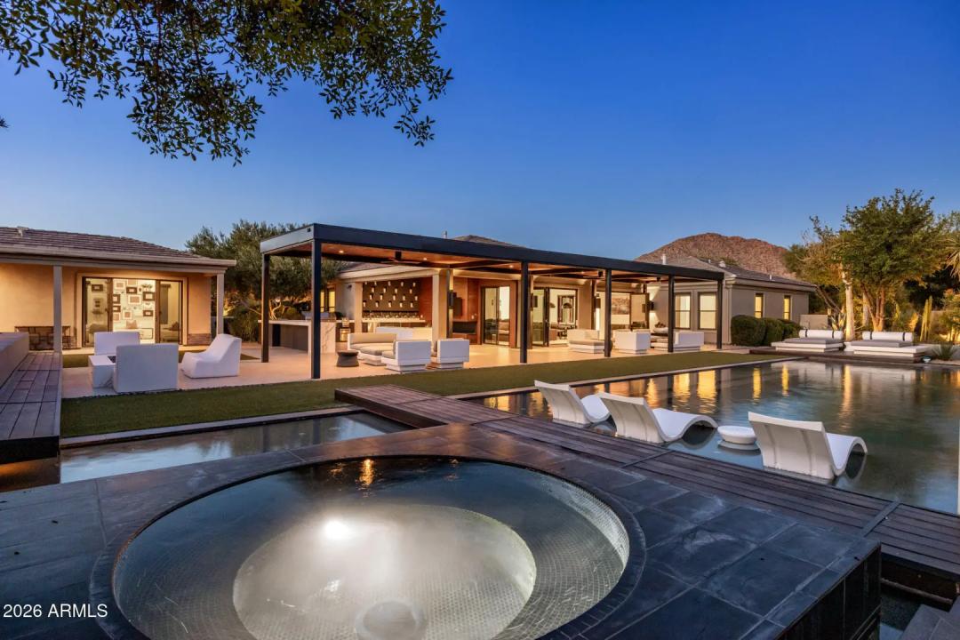 Real Estate Picture 2