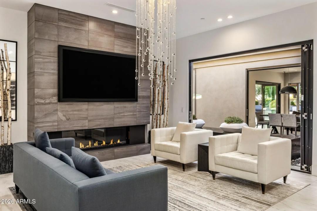 Real Estate Picture 13