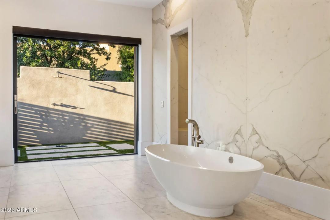 Real Estate Picture 20