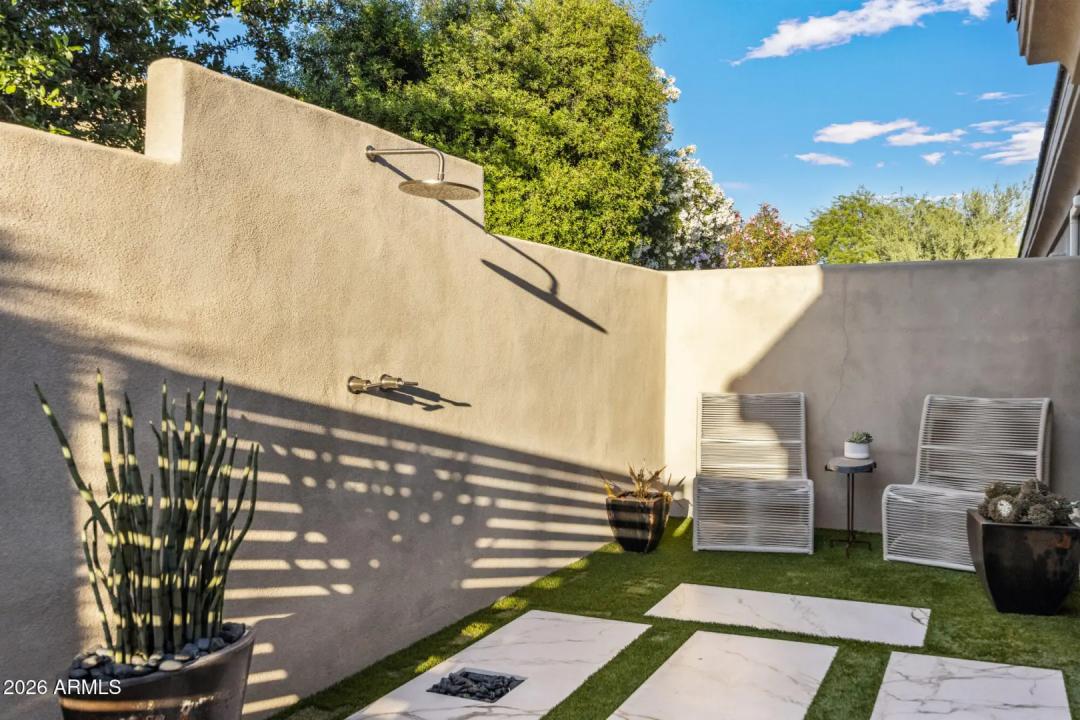 Real Estate Picture 21