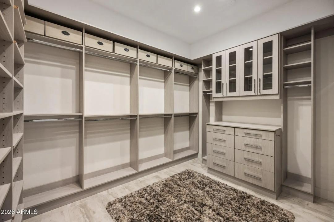 Real Estate Picture 23