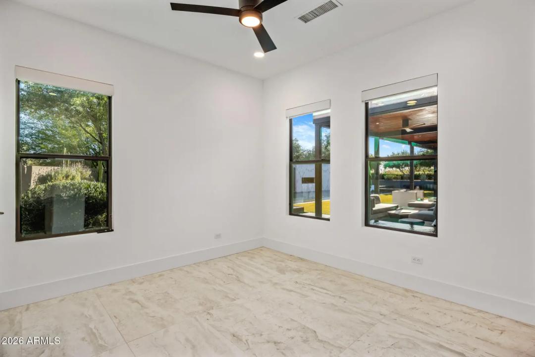 Real Estate Picture 28