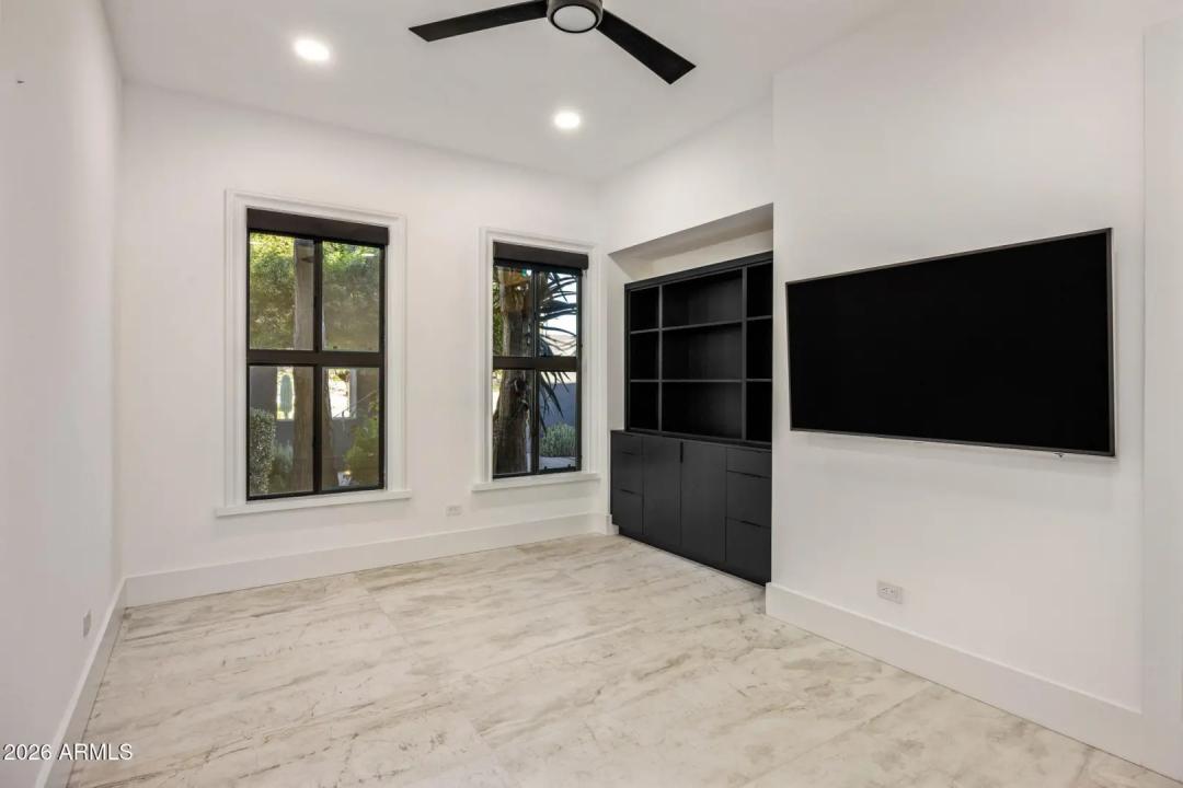 Real Estate Picture 29