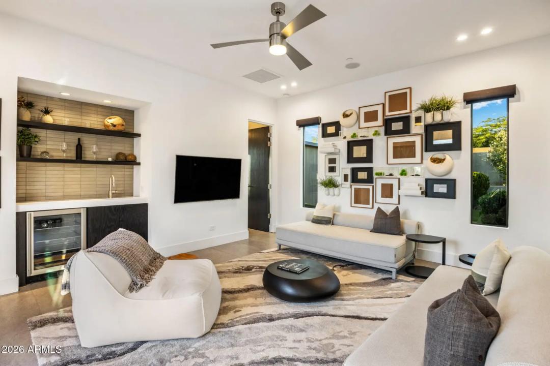 Real Estate Picture 31