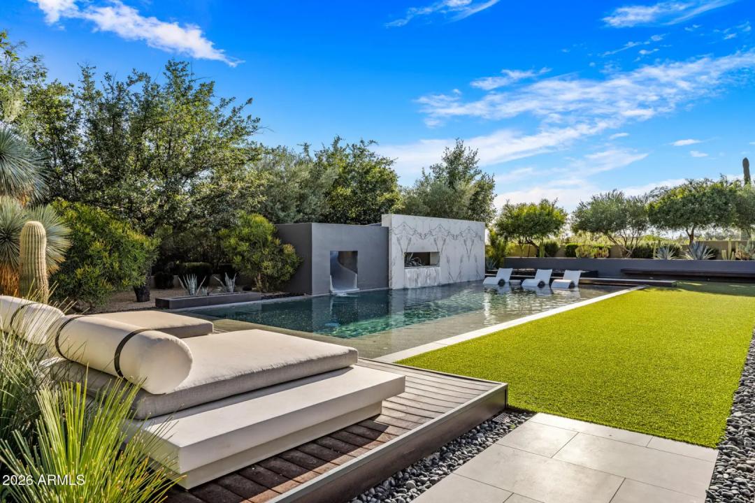 Real Estate Picture 38