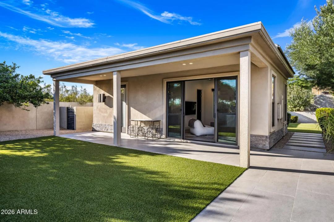 Real Estate Picture 30