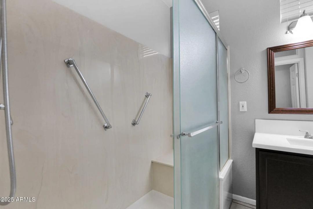Real Estate Picture 22
