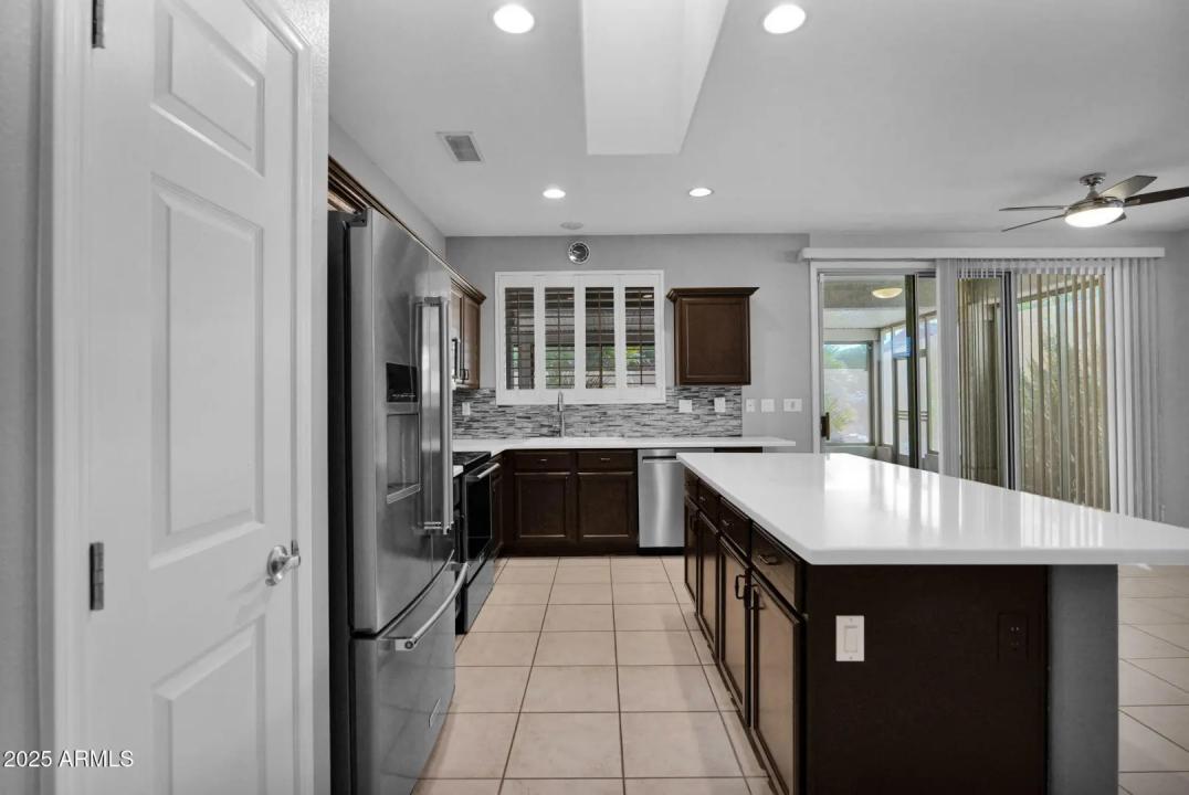 Real Estate Picture 6