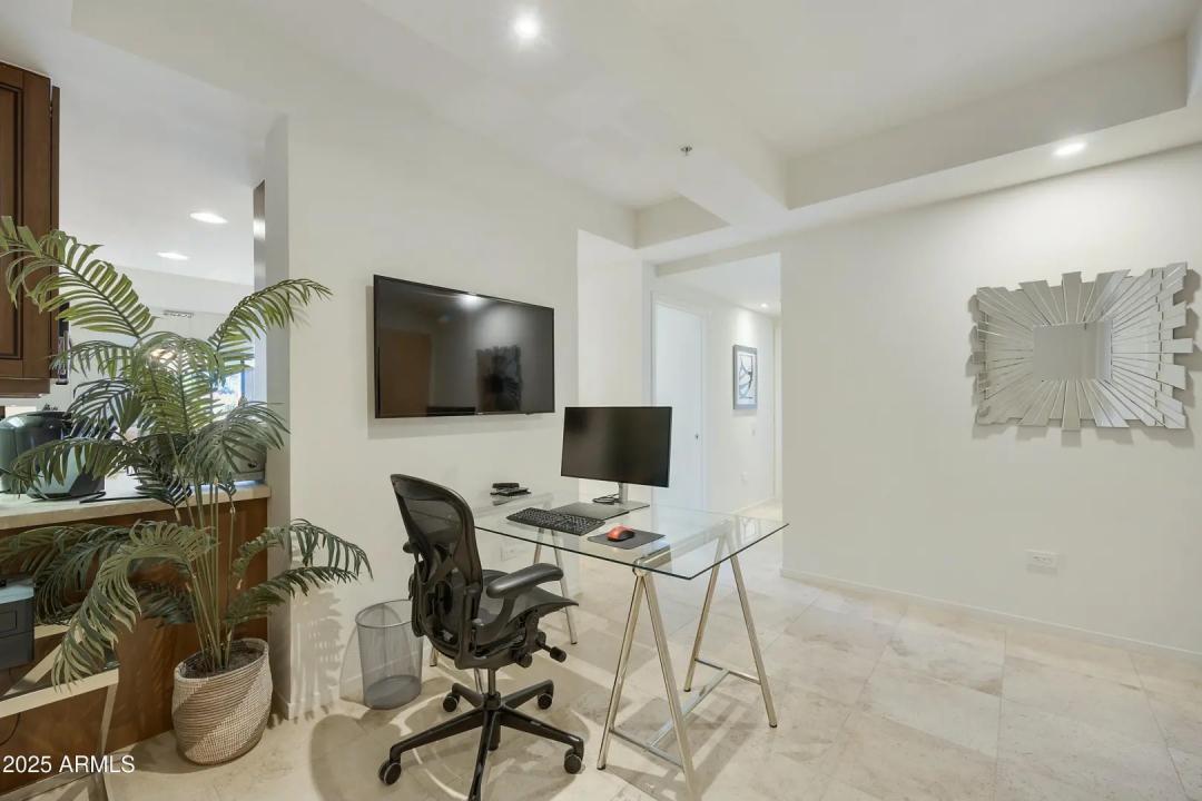 Real Estate Picture 3